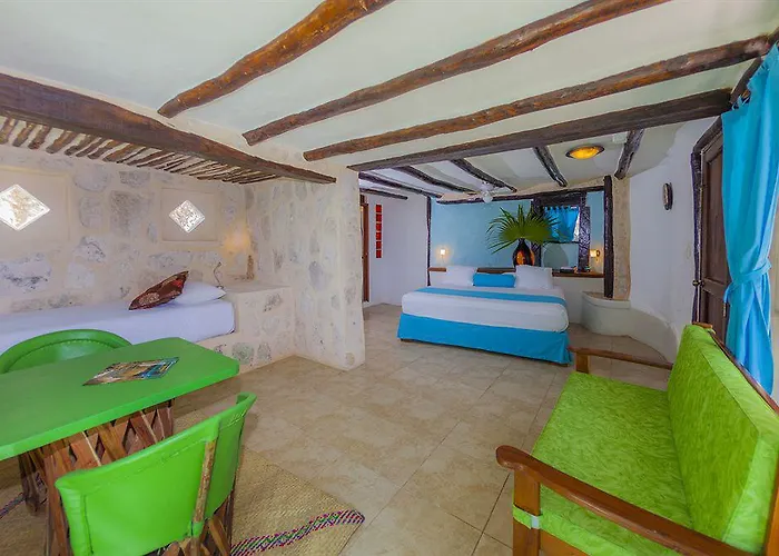 Mestizo Gallery Hotel 4*